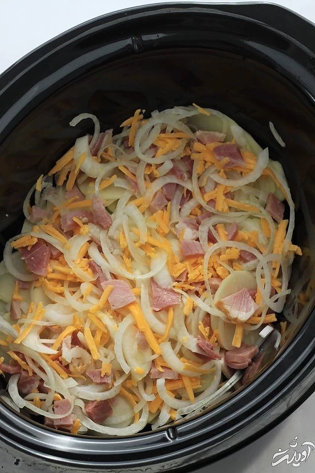 طرز تهیه کاسرول ژامبون و سیب زمینی پنیری ؛ خوشمزه و پرطرفدار